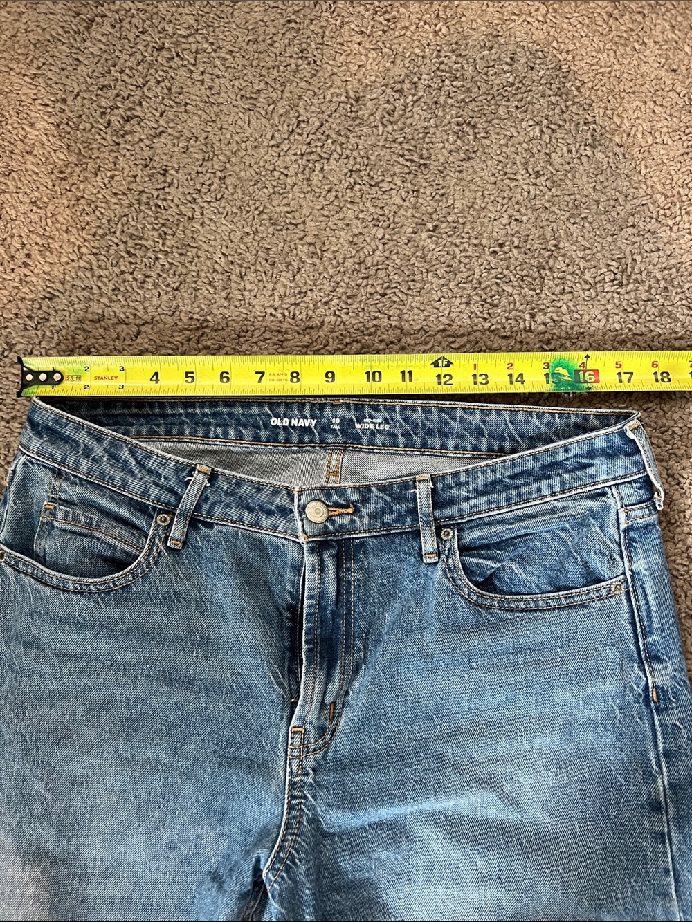 Old Navy Mid-Rise Wide Leg Jeans in Blue Denim - Picture 3 of 5
